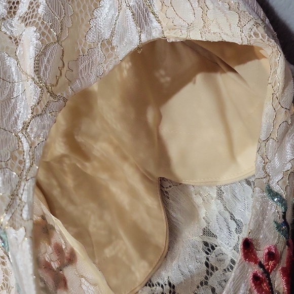 Elizabeth K GLS Apparel Dress - Picture 15 of 16